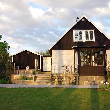 Vikens Bed And Breakfast Viken  エクステリア 写真