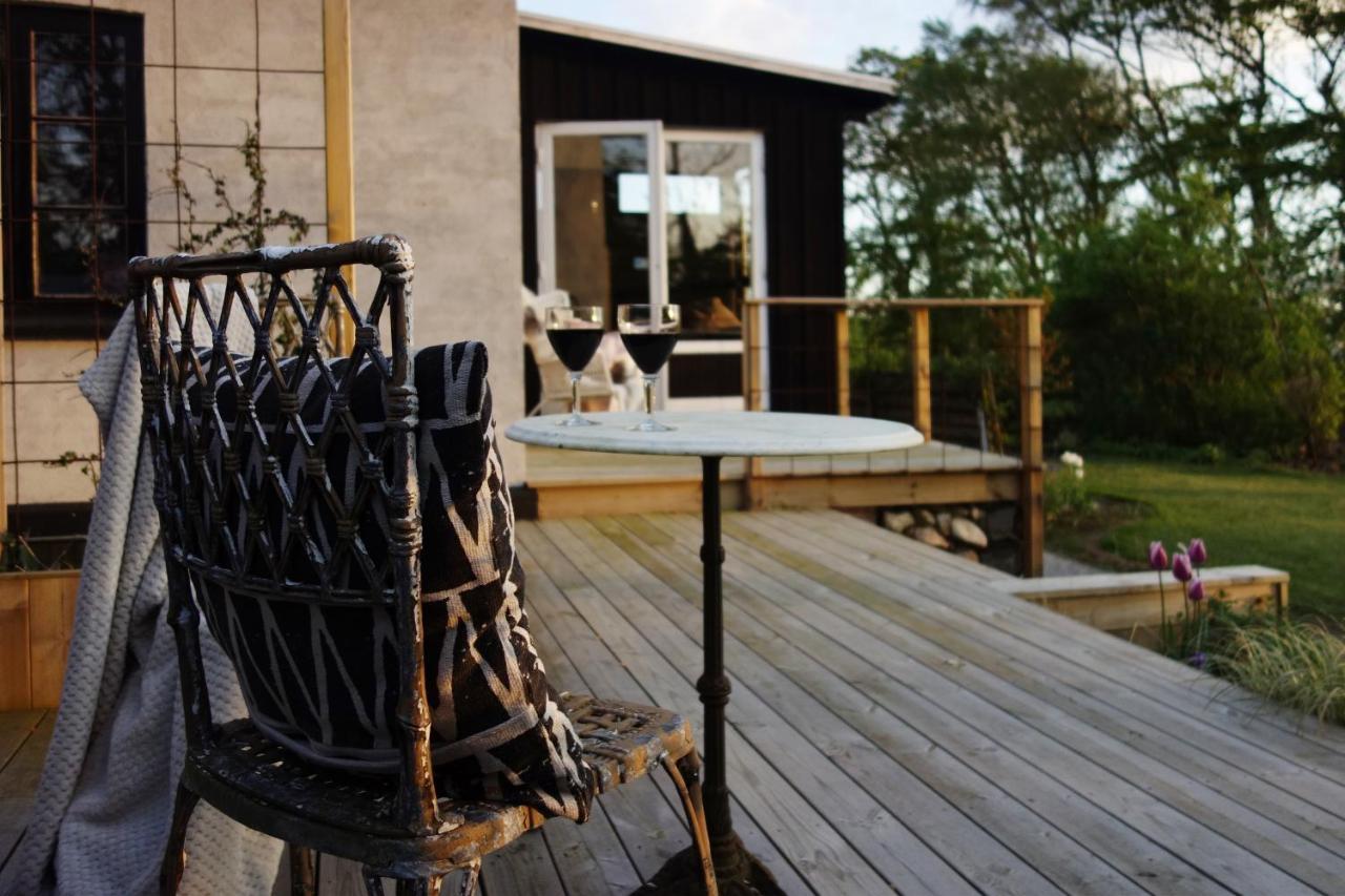 Vikens Bed And Breakfast Viken  エクステリア 写真